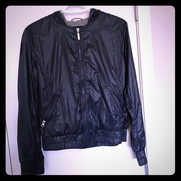 Windbreaker - Picture 1 of 5